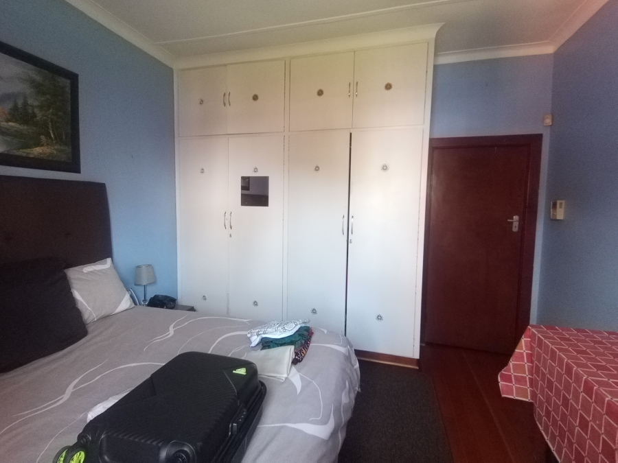 5 Bedroom Property for Sale in Baysville Eastern Cape